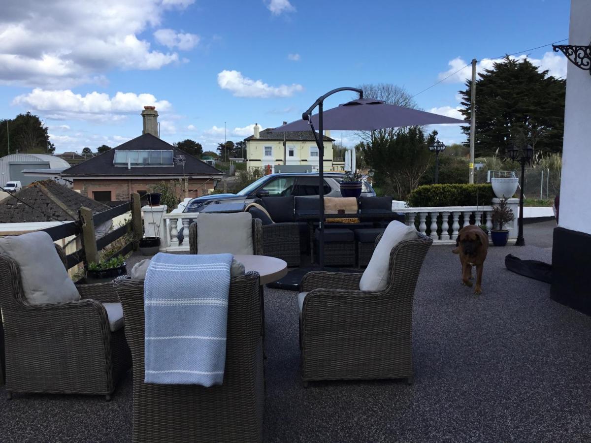 The Station Guest House Galmpton Exterior photo